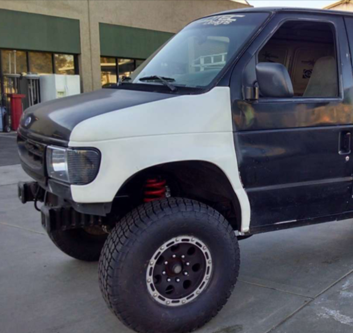 1992-2007 Ford Econoline Fender Replacement Ford Econoline Fiberglass Fenders (1992-2007) - Image 4