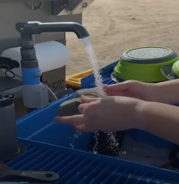 Portable Hot Water Shower Kit for 1992+ Ford Econoline Vans - Image 7